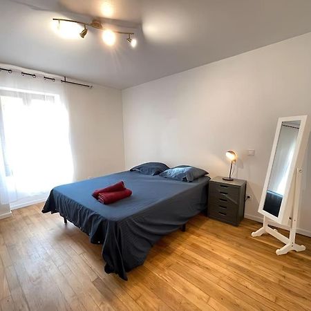 Cherpin Confort Urbain 1Er Etage Roanne Exterior foto