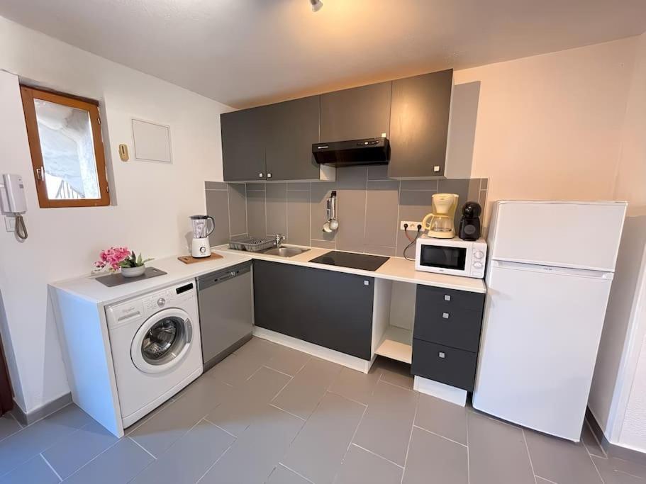 Cherpin Confort Urbain 1Er Etage Roanne Exterior foto